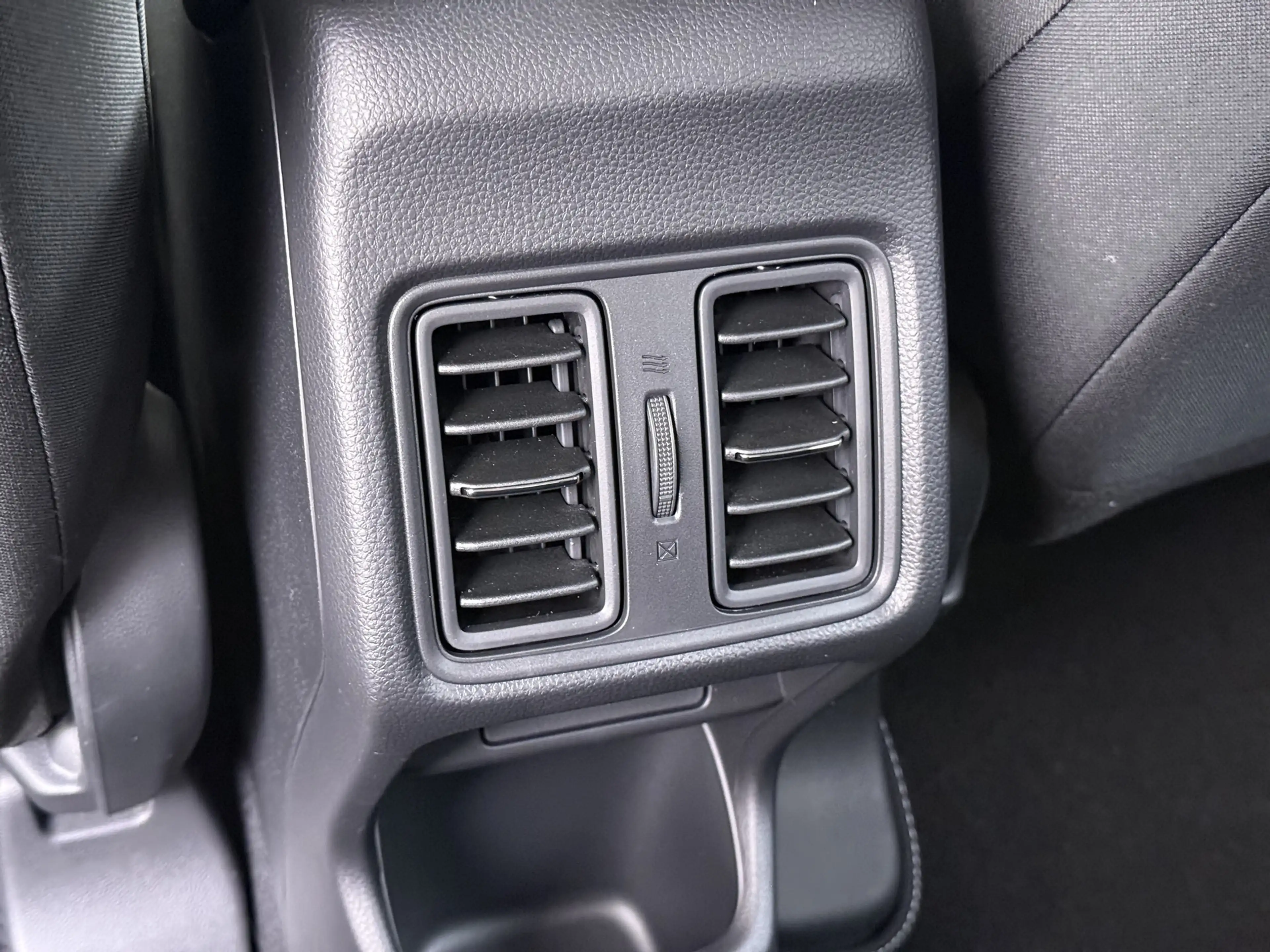 Honda HR-V 1.5 e:HEV i-MMD 131pk CVT Elegance — photo 21