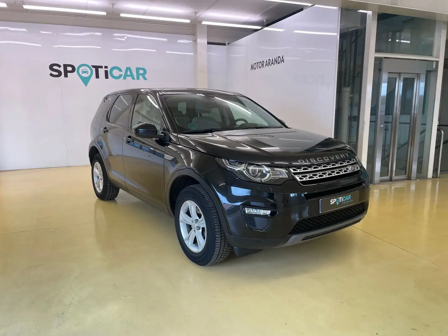 Land Rover Discovery Sport 2.0TD4 SE 4x4 150 Black - 1