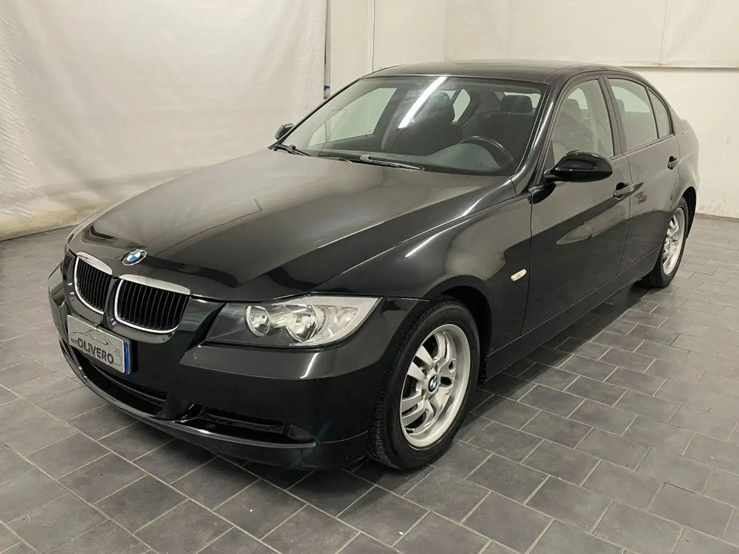 BMW 320 d 163cv Attiva-UNIPRO Negro - 2