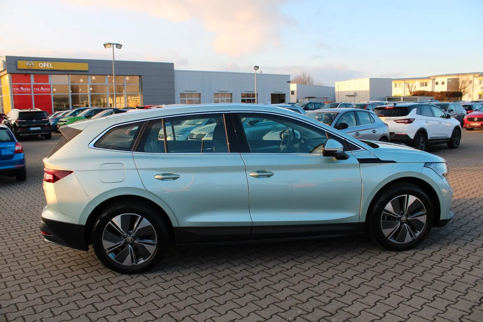 Skoda Enyaq 80 Lodge*1.Hand*Kamera*Klima* Silber - 2