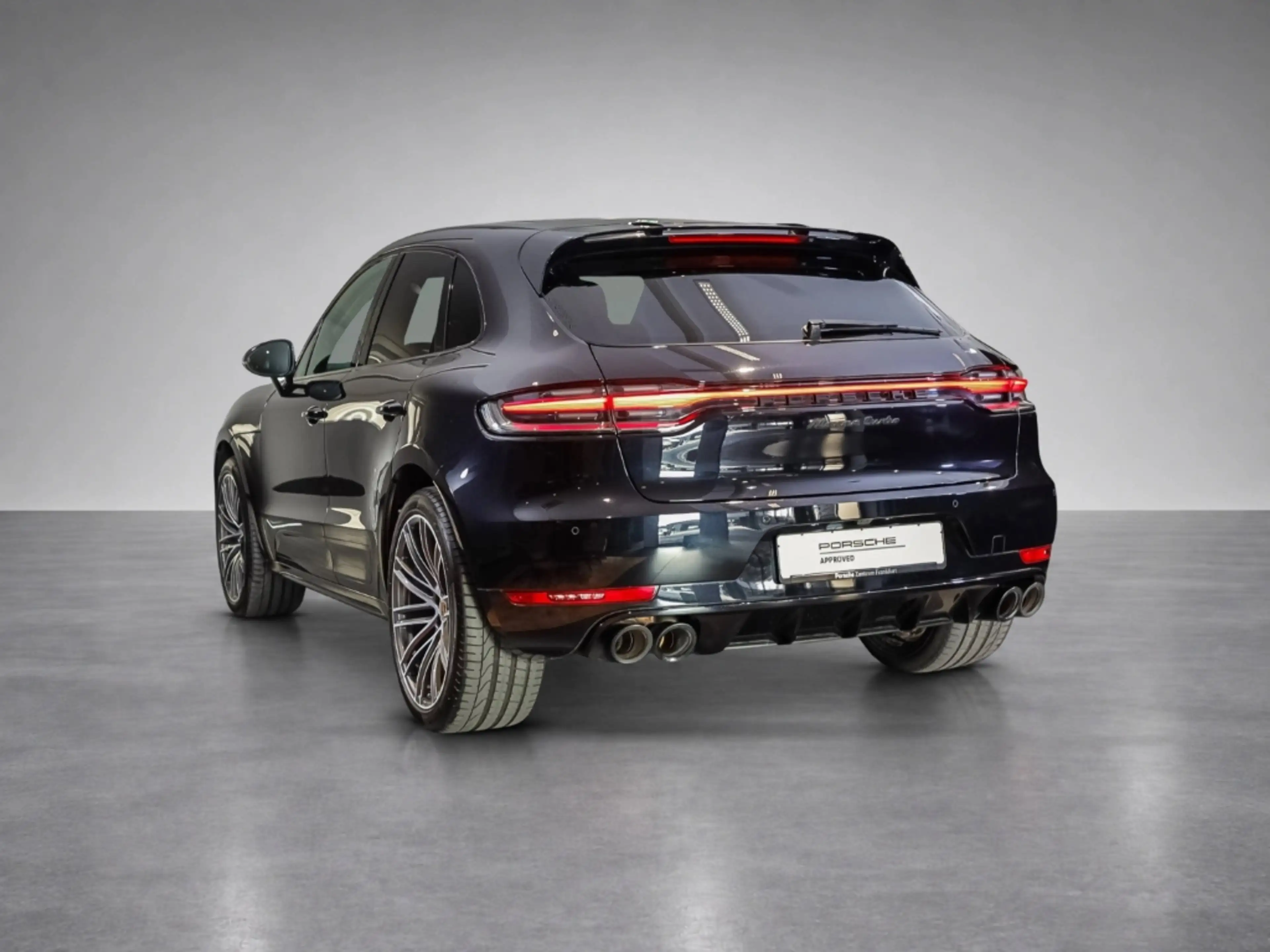 Porsche Macan Turbo — photo 3