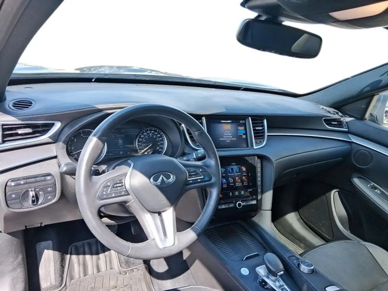 Infiniti QX50 снимка Infiniti QX50