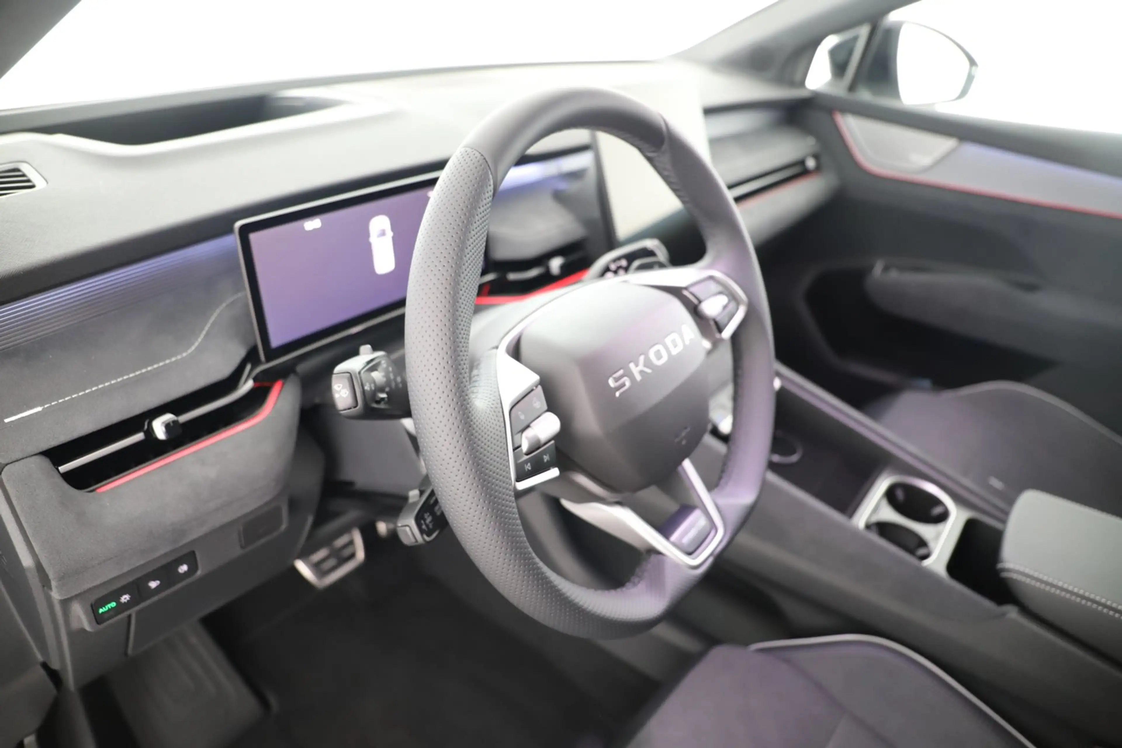 Skoda Peaq Sportline 90x — photo 10