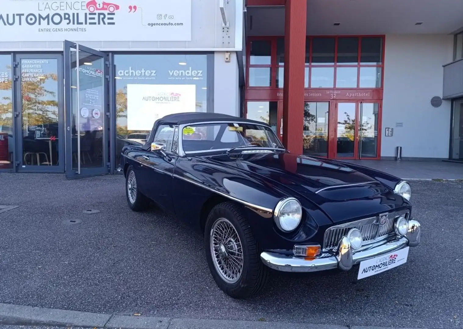 MG MGC C MG 3.0 150 cv 1968 Cabriolet Collection Blau - 2