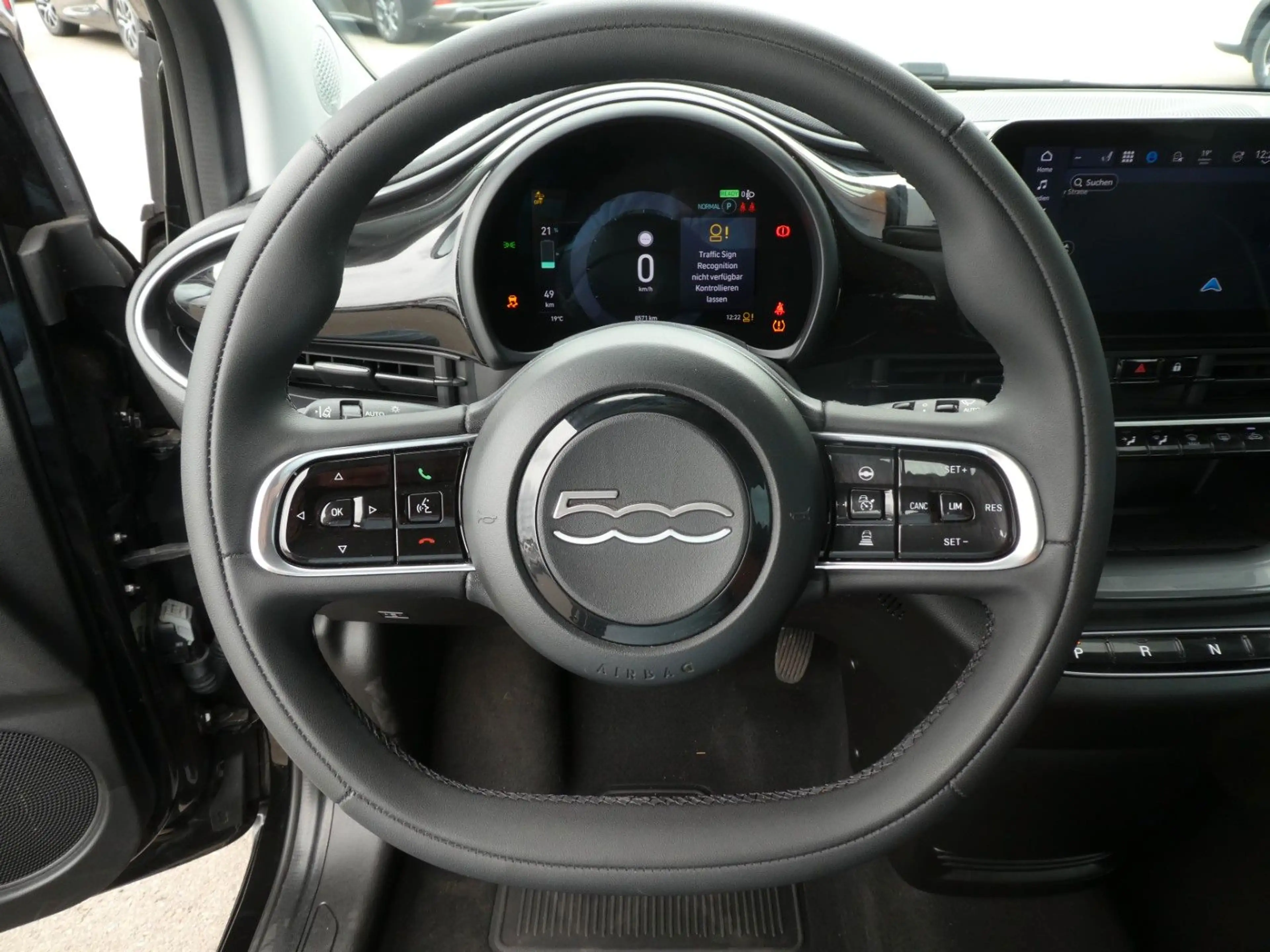 Fiat 500e 500 e Basis Klima, SHZ, PDC, Kamera — photo 12