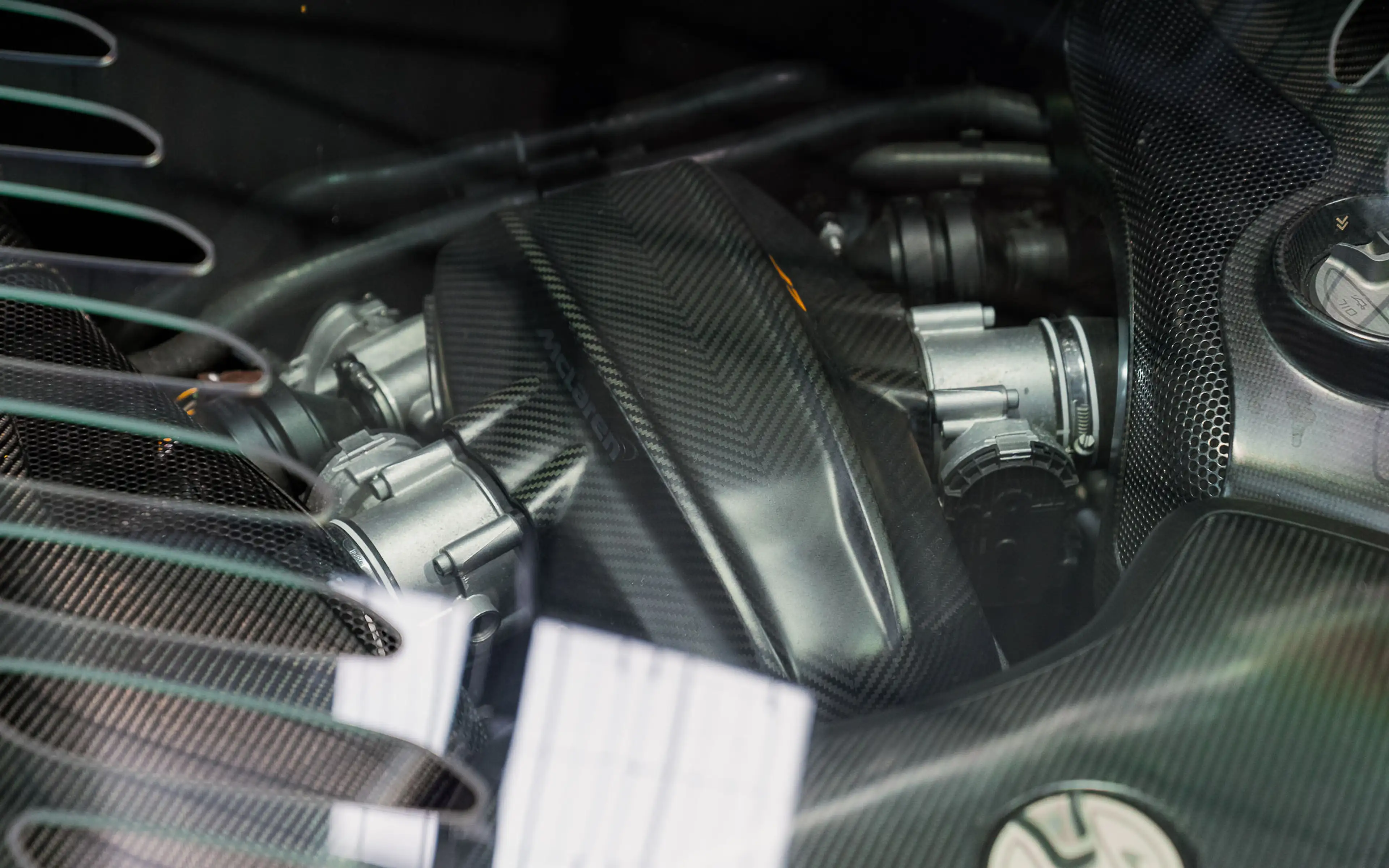 McLaren 675LT 1 of 500 / Lift / Carbon — photo 13