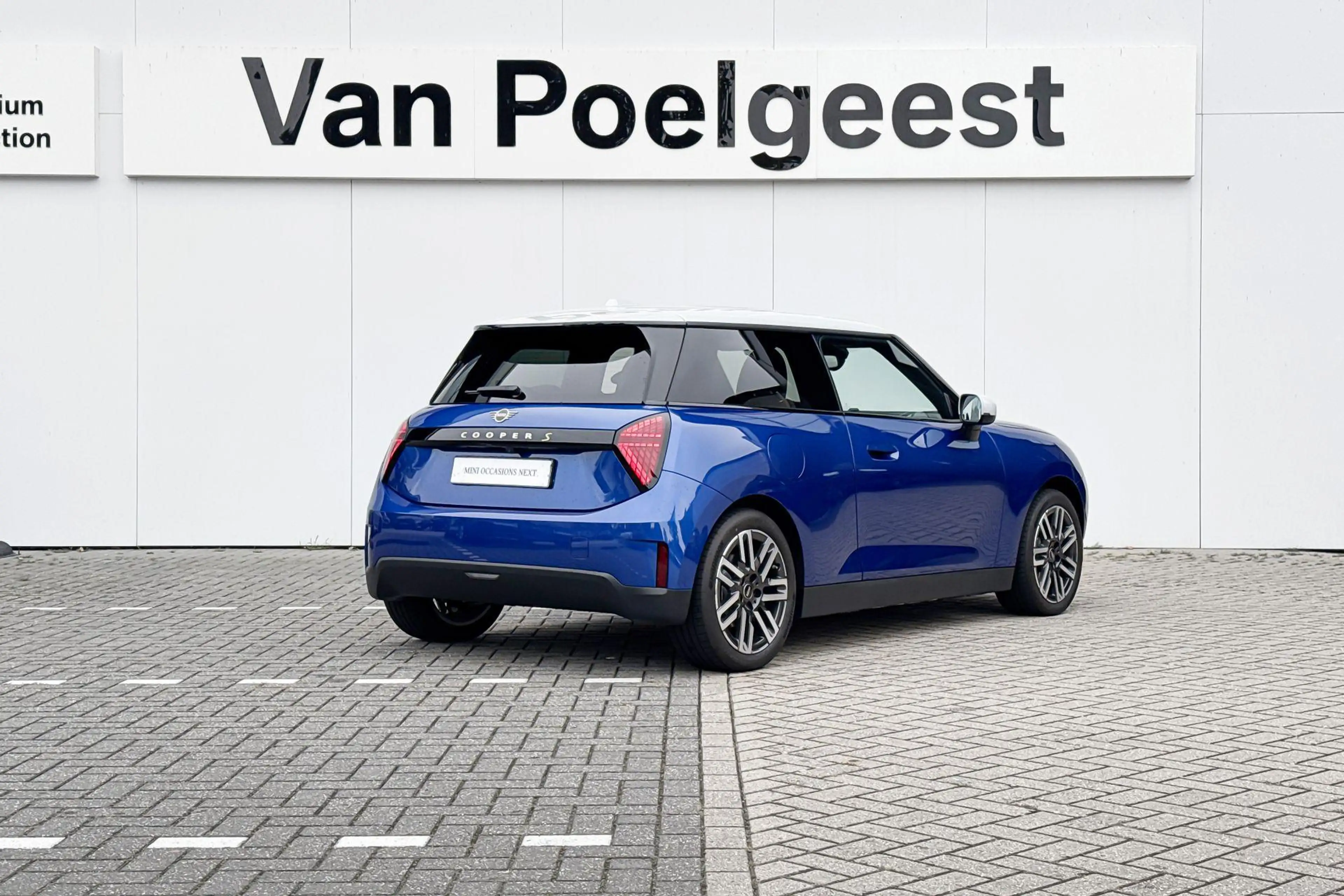 MINI Cooper SE 3-Deurs Favoured M 54.2 kWh — photo 4