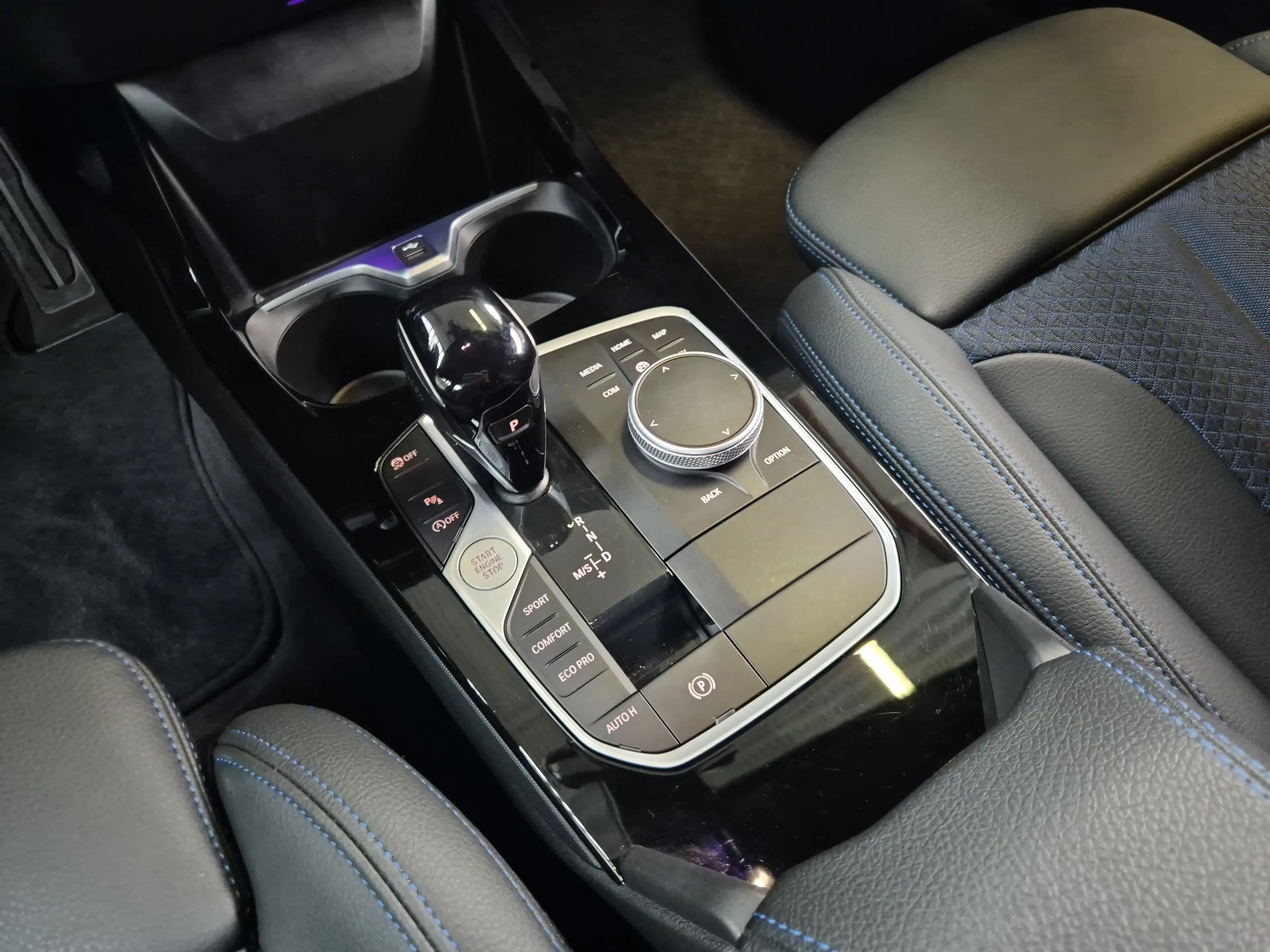BMW 118 i M Sport|Aut.|LCProf.|LED|PDC — photo 12