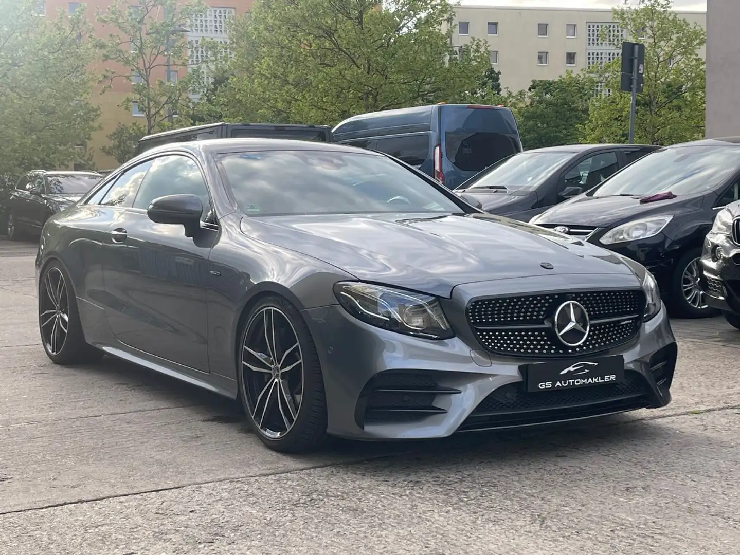 Mercedes-Benz E 300 Coupe 53er AMG Umbau Burmester 360° Grijs - 2