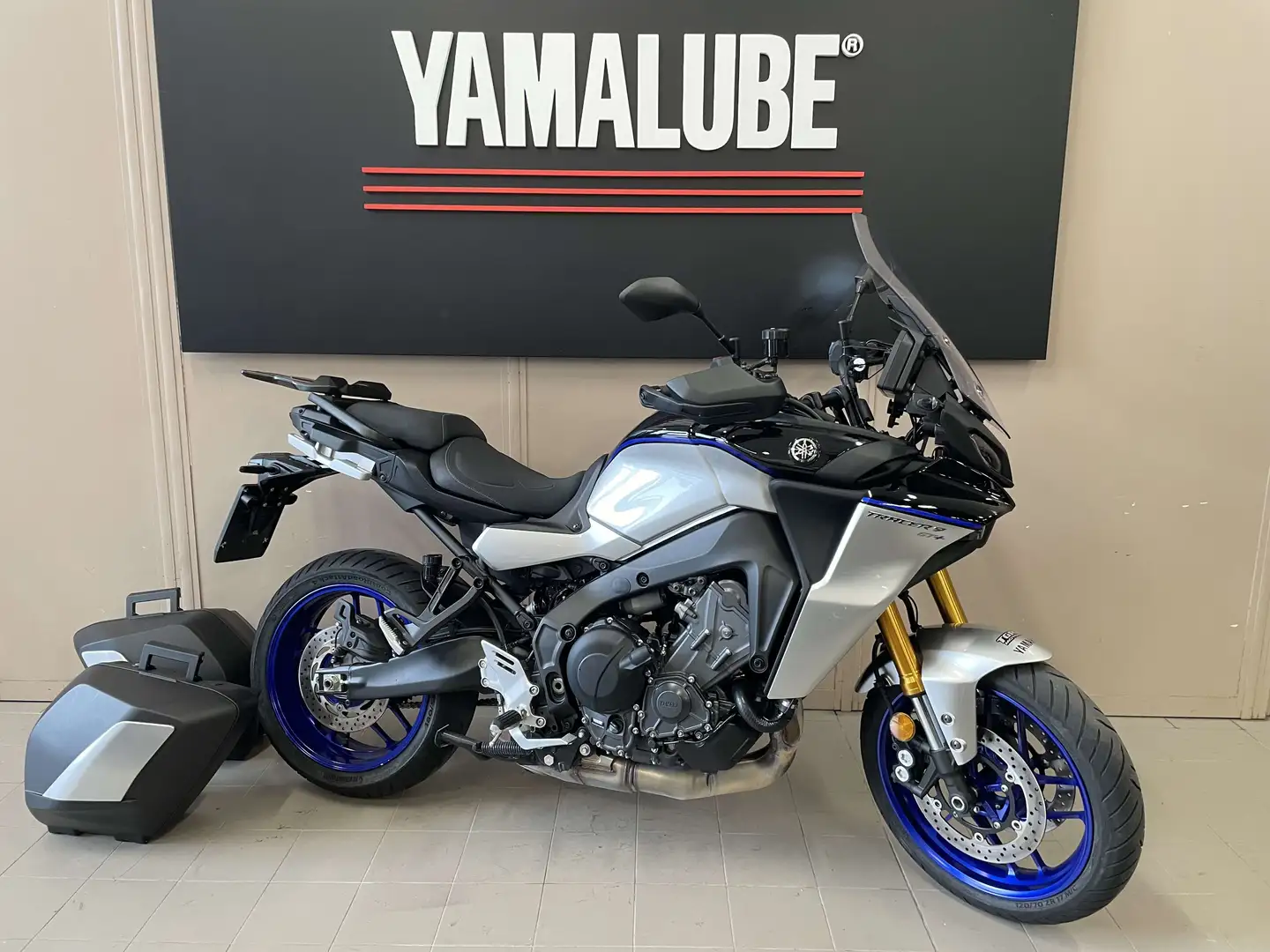 Yamaha Tracer 9 GT + plus Gris - 1