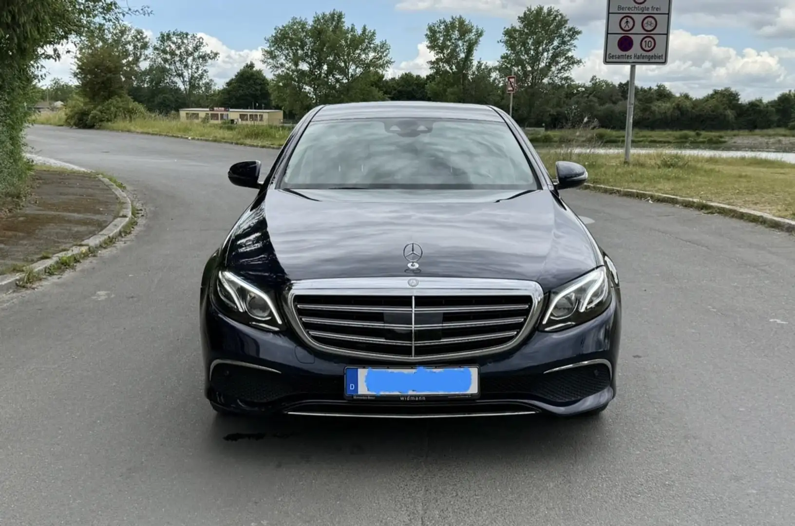 Mercedes-Benz E 400 4M*9G*EXCLUSIVE*WIDE*LUFTFEDERUNG*HUD Azul - 2
