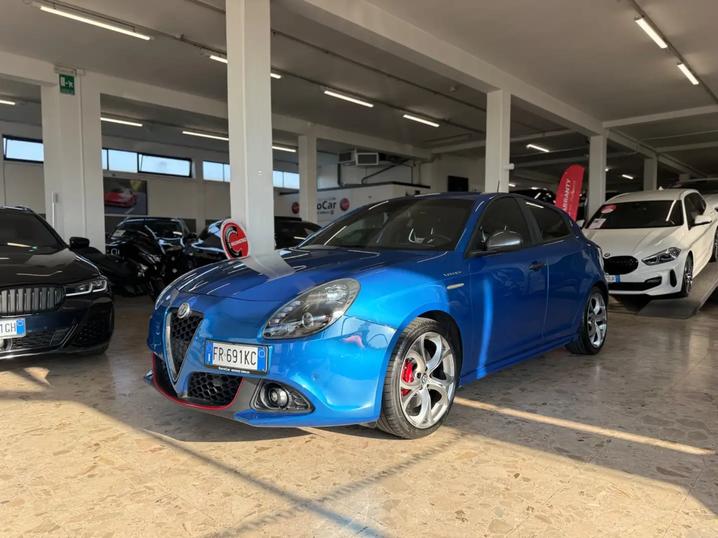 Alfa Romeo Giulietta 1750 Turbo TCT Veloce S Bleu - 1