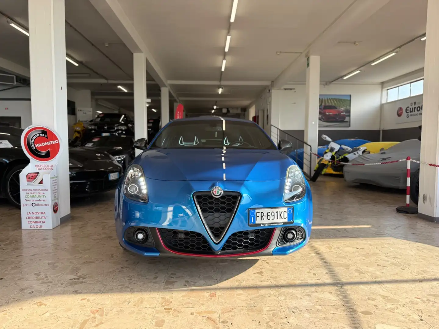 Alfa Romeo Giulietta 1750 Turbo TCT Veloce S Bleu - 2