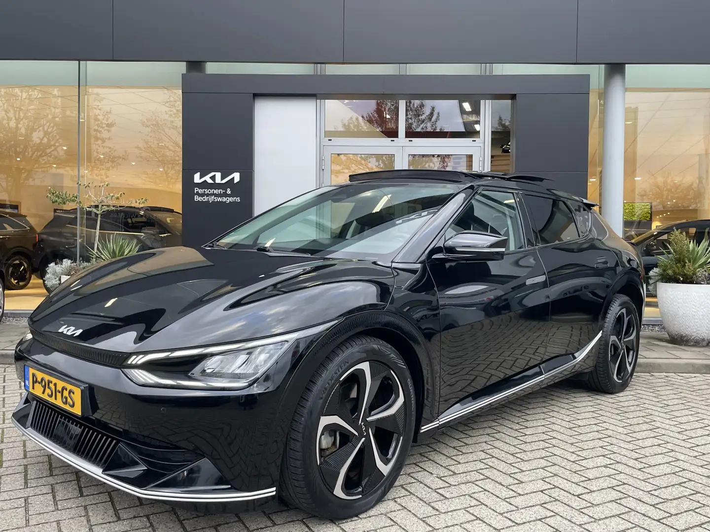 Kia EV6 Plus Advanced 77.4 kWh | Elektrische stoelen met g Noir - 1
