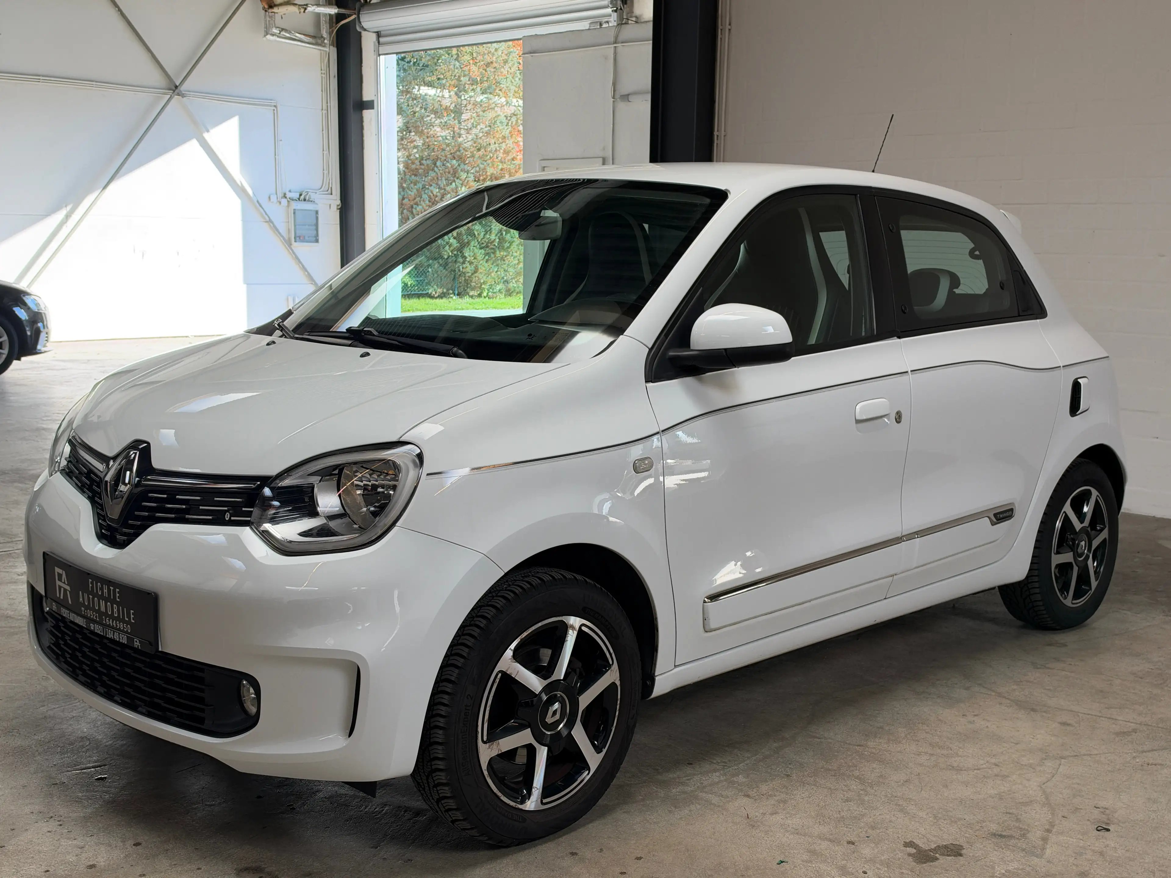 Renault Twingo Intens Automatik Klima Temp CarPlay