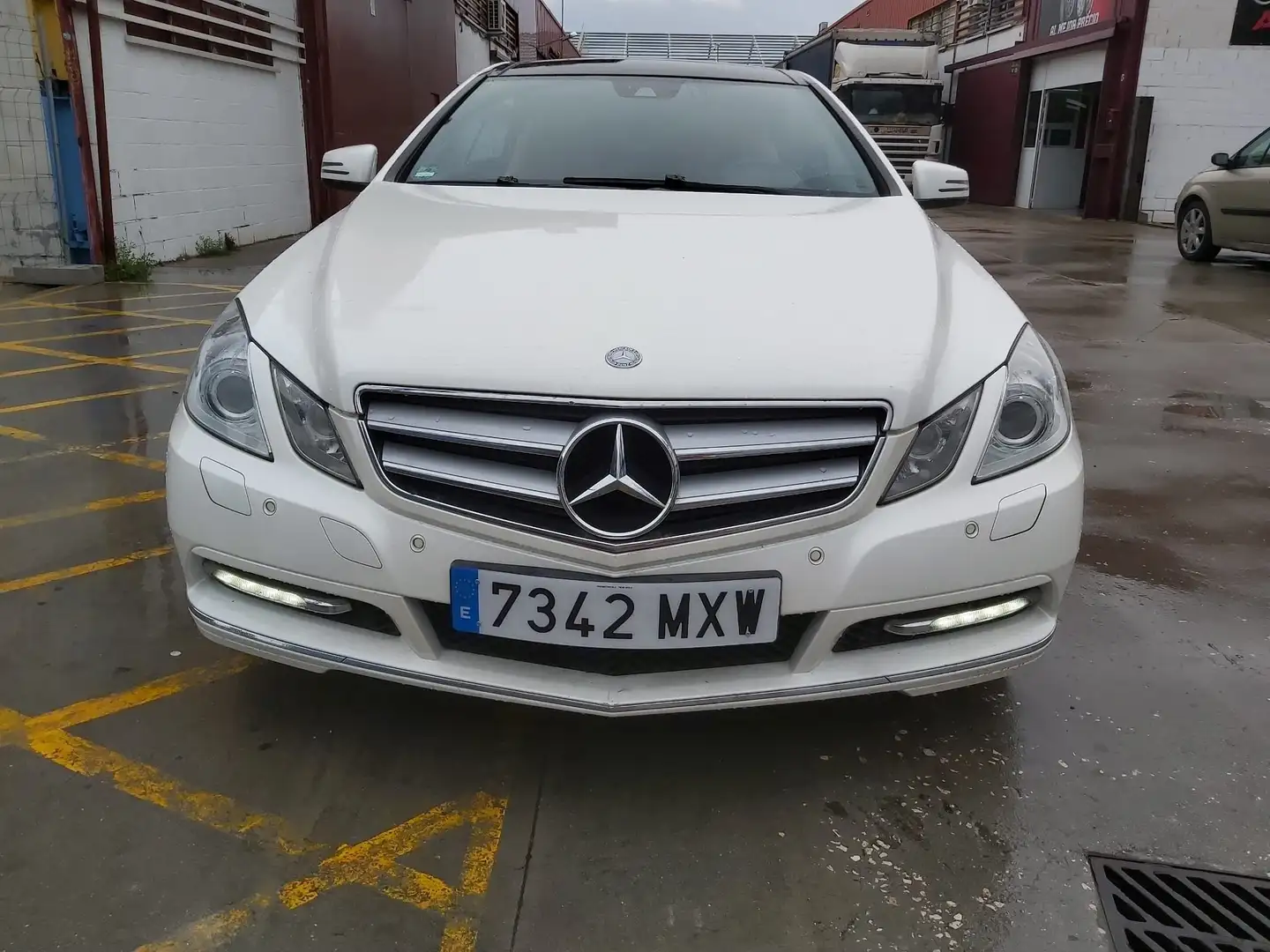 Mercedes-Benz E 350 E Coupé 350 CGI BE 7G Plus Blanco - 1