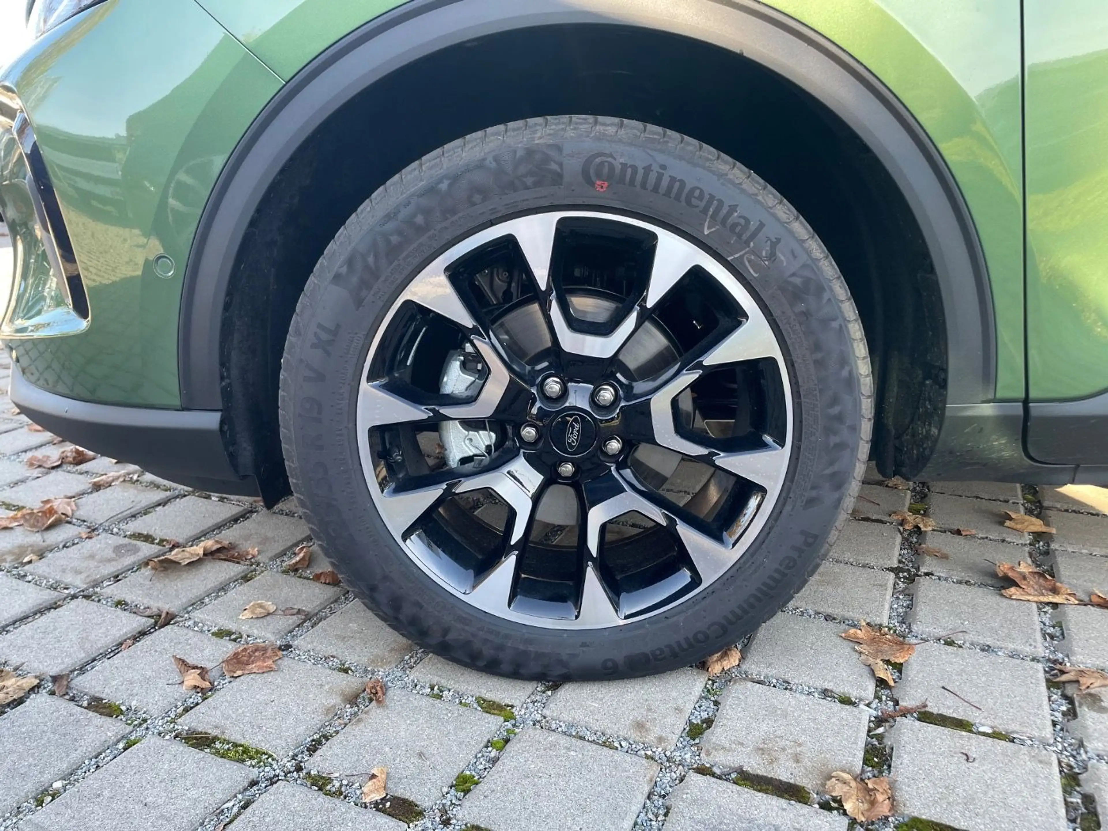 Ford Kuga Active X 2.5 Hybrid AWD PANO*IACC*AHK*360* — photo 8
