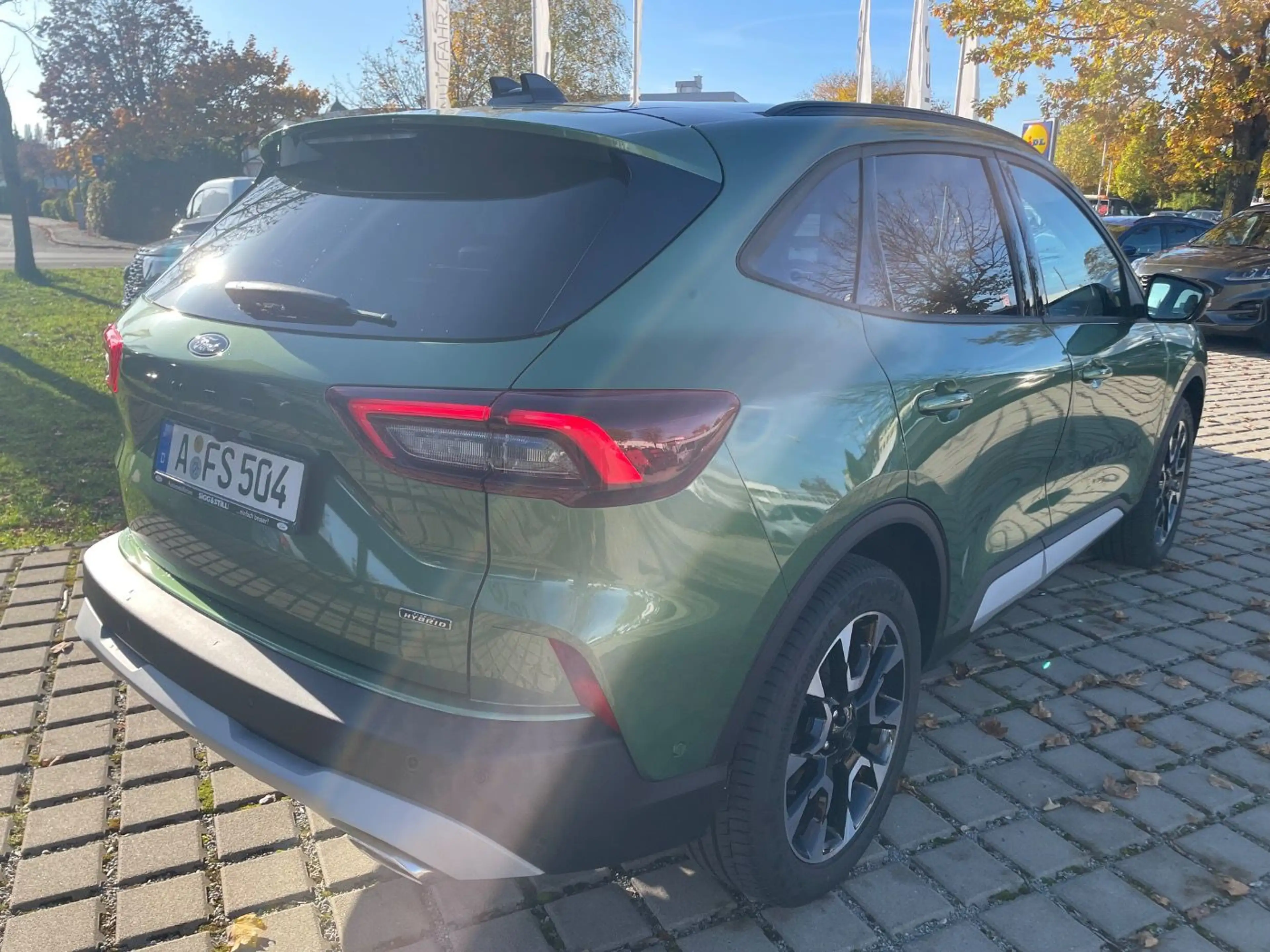 Ford Kuga Active X 2.5 Hybrid AWD PANO*IACC*AHK*360* — photo 4
