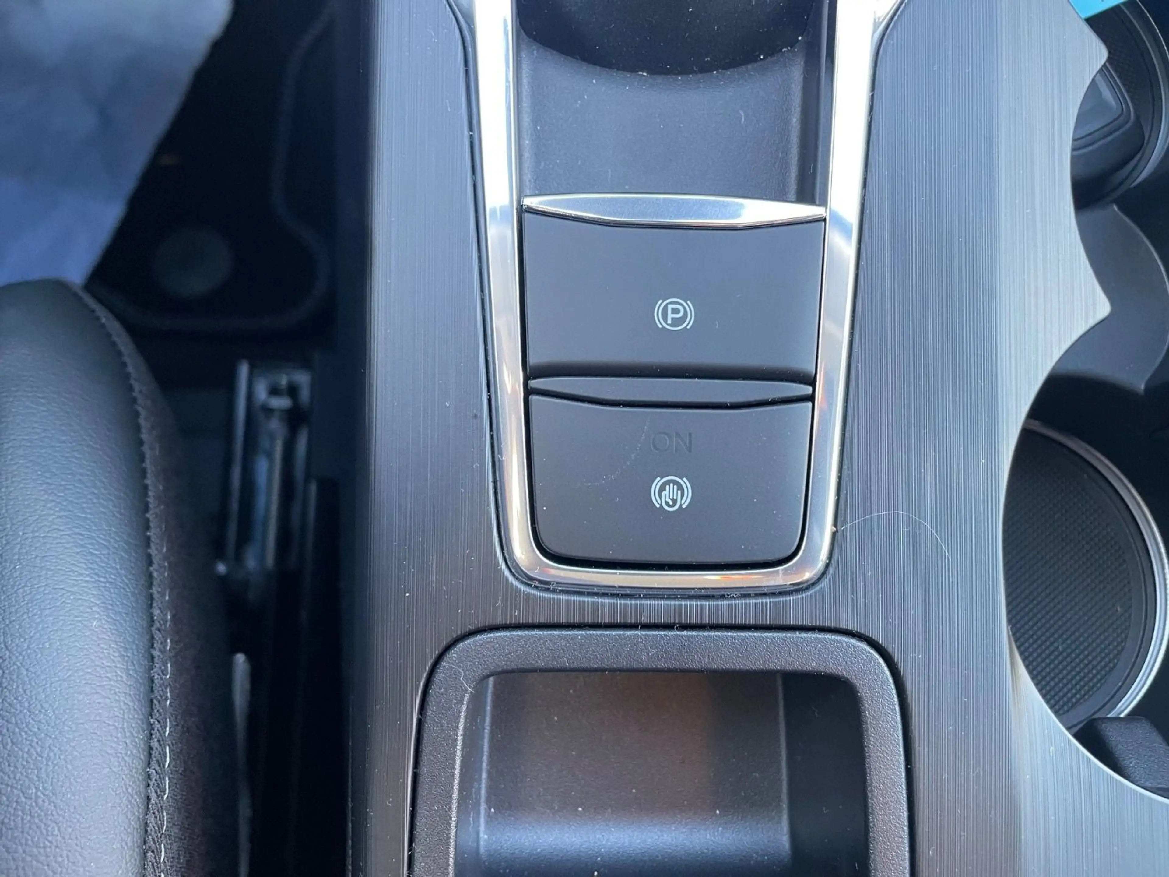 Ford Kuga Active X 2.5 Hybrid AWD PANO*IACC*AHK*360* — photo 20
