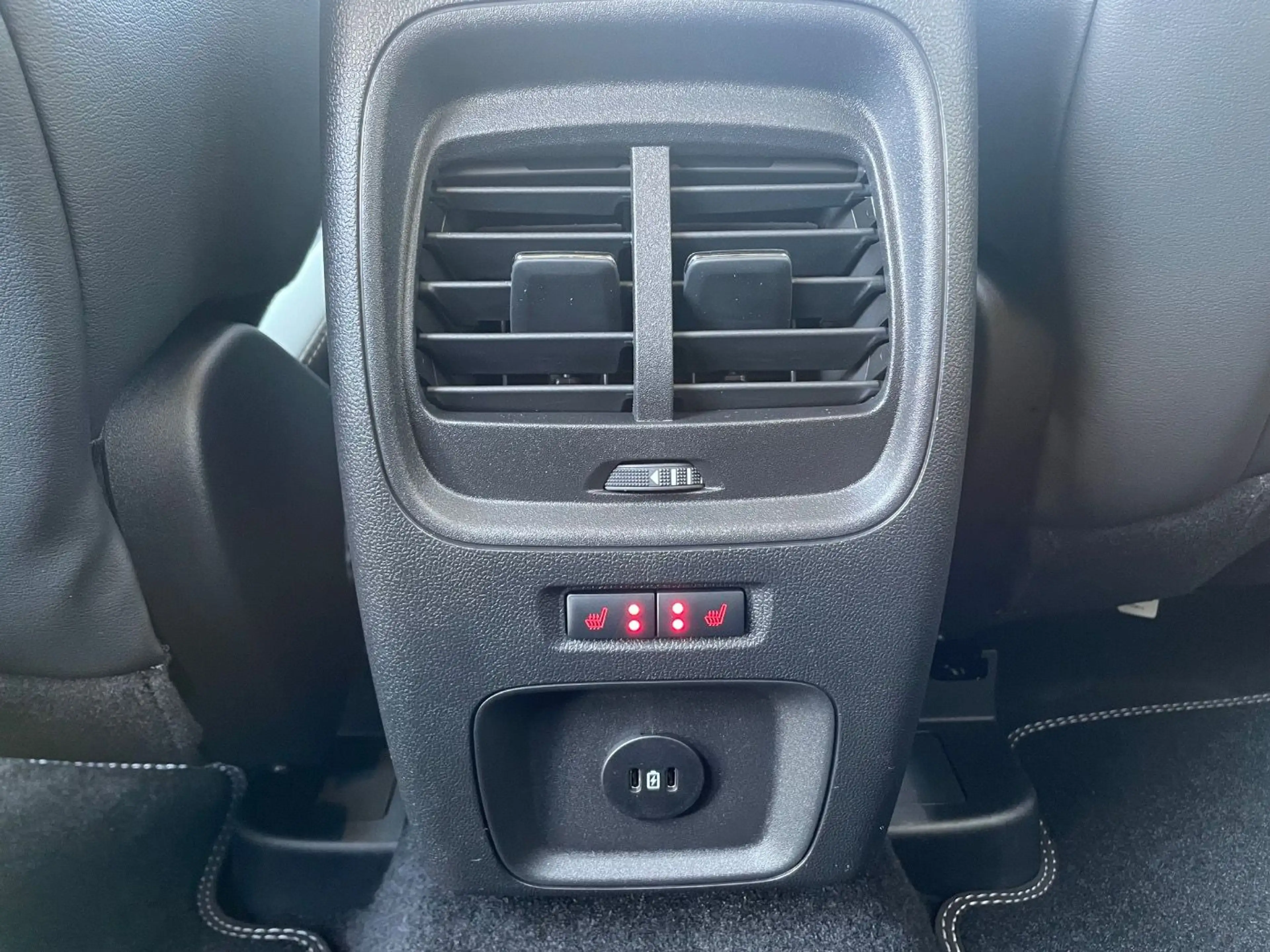 Ford Kuga Active X 2.5 Hybrid AWD PANO*IACC*AHK*360* — photo 26