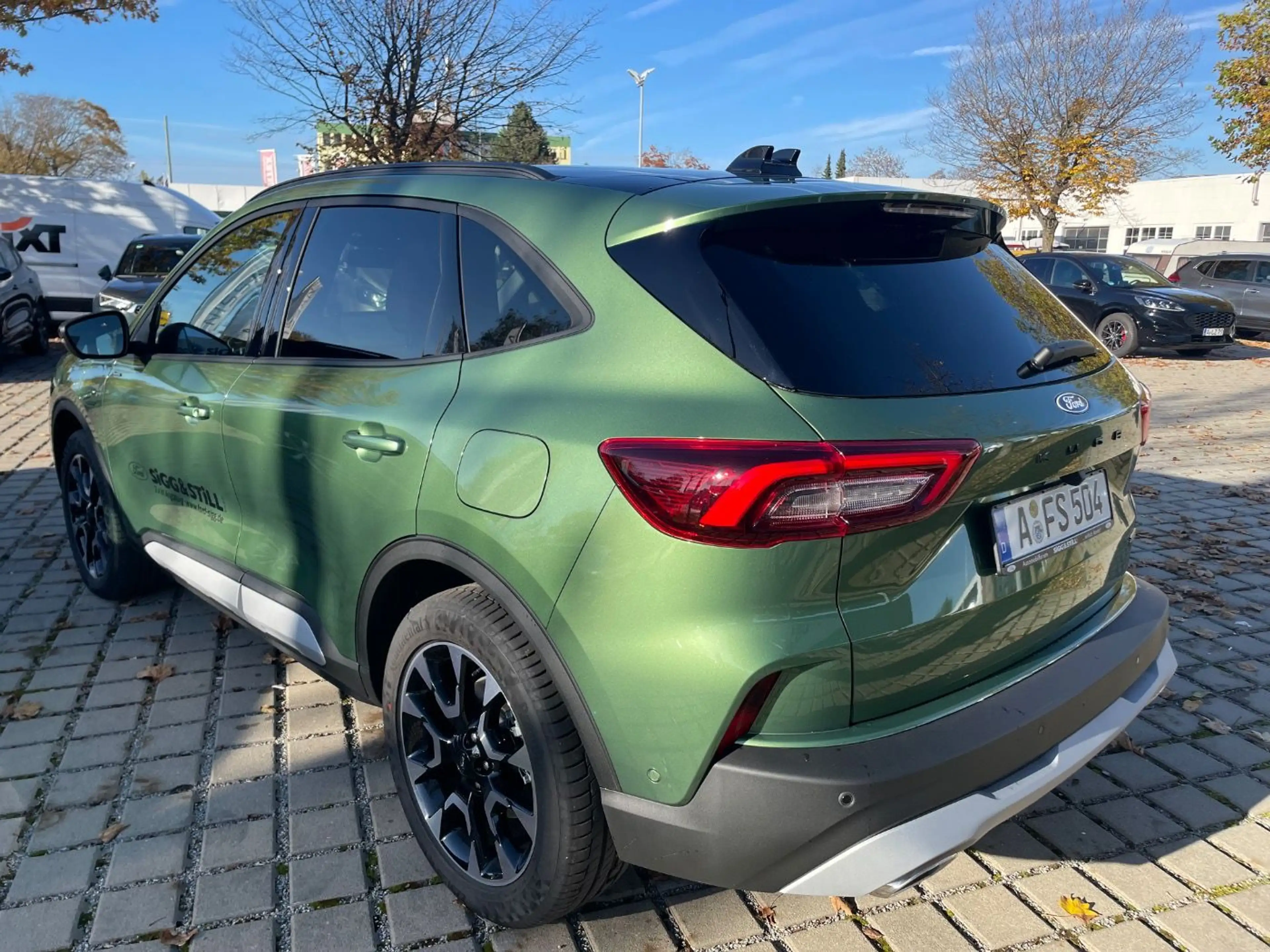 Ford Kuga Active X 2.5 Hybrid AWD PANO*IACC*AHK*360* — photo 5