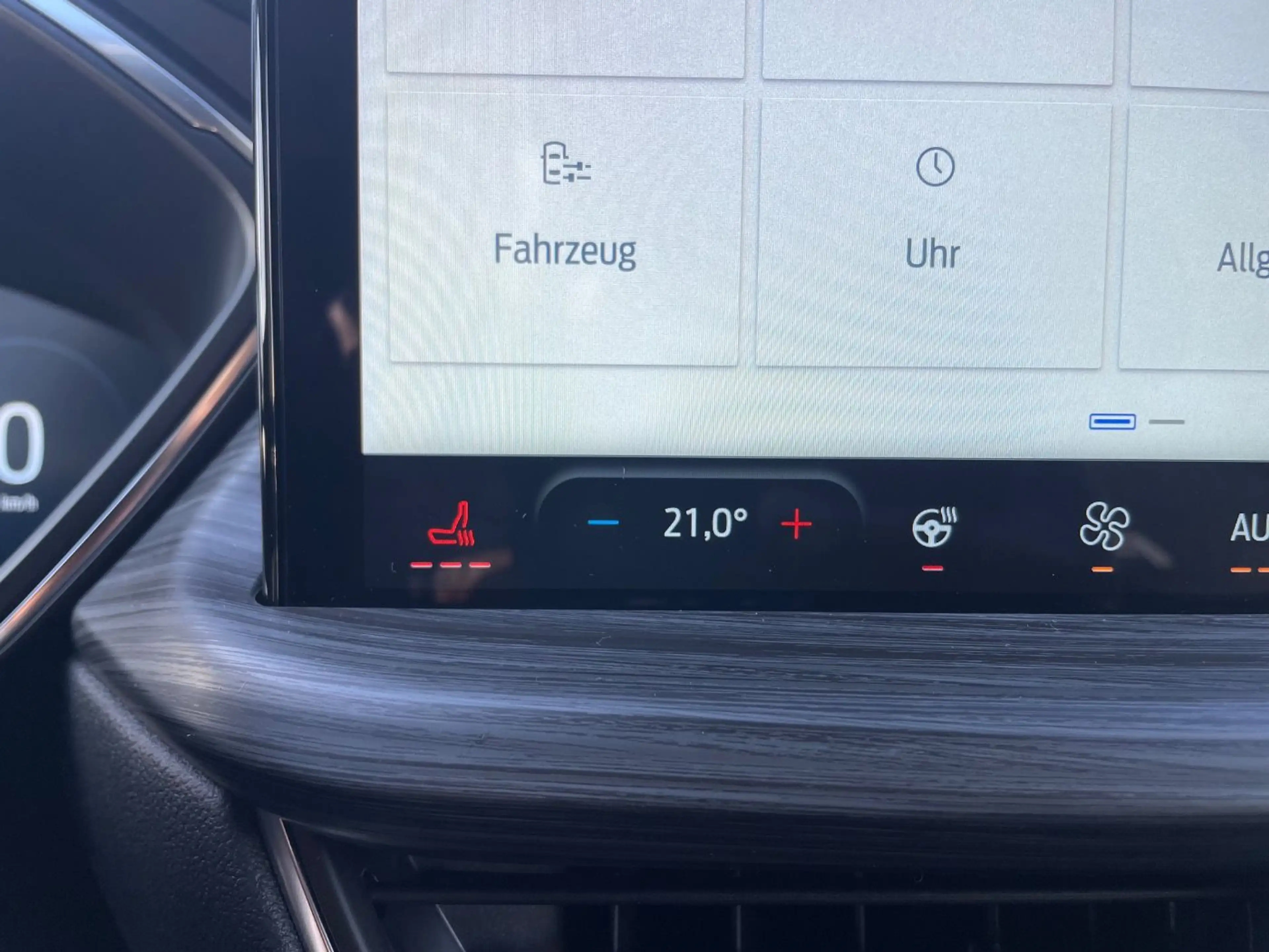 Ford Kuga Active X 2.5 Hybrid AWD PANO*IACC*AHK*360* — photo 16
