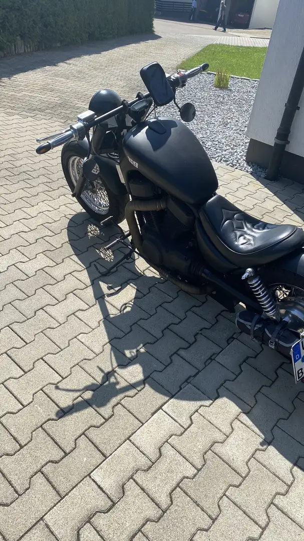 Suzuki VS 1400 Bobber Noir - 2