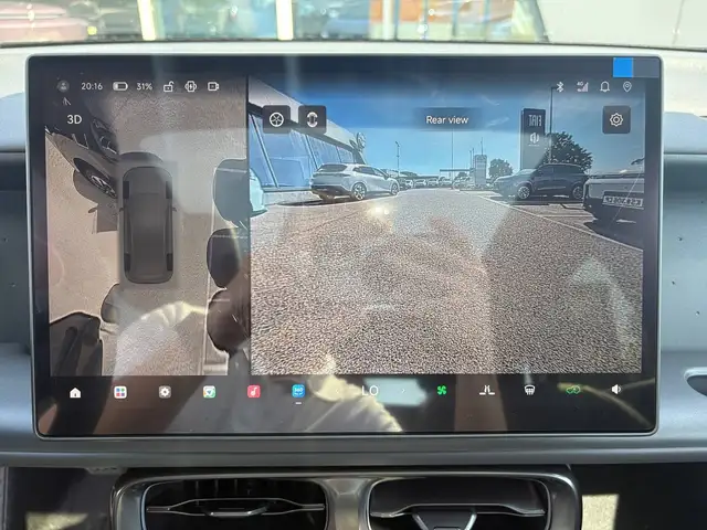 Leapmotor B05 view 23