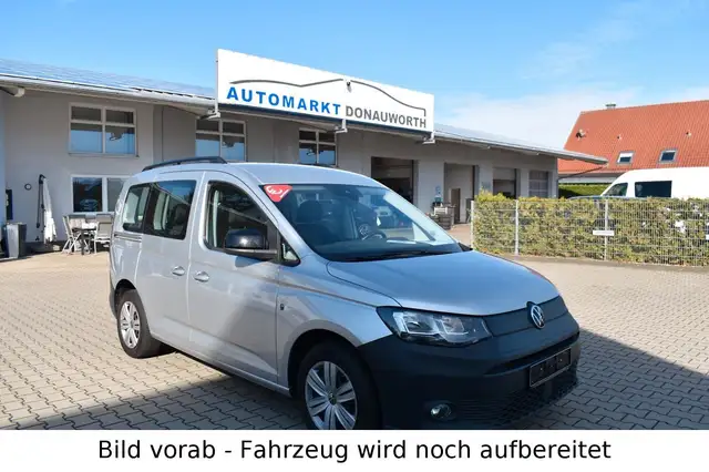 Volkswagen Caddy 2.0 TDI 4MOTION Navi Standhzg Abstandstemp