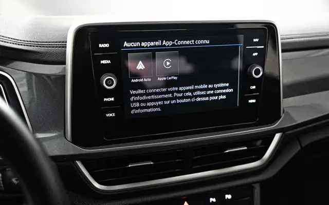 Volkswagen T-Roc view 14