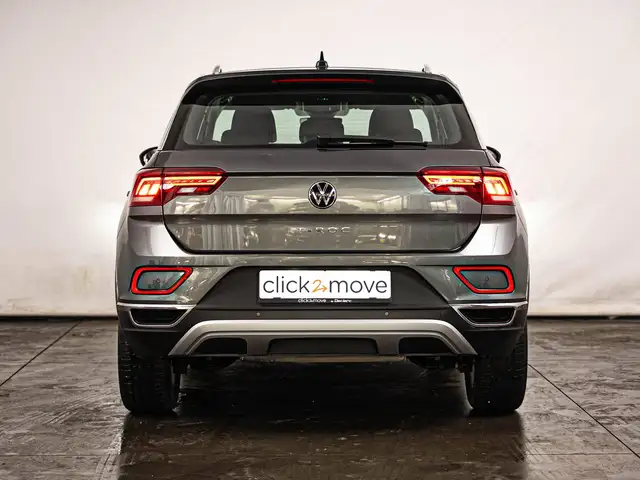 Volkswagen T-Roc view 4