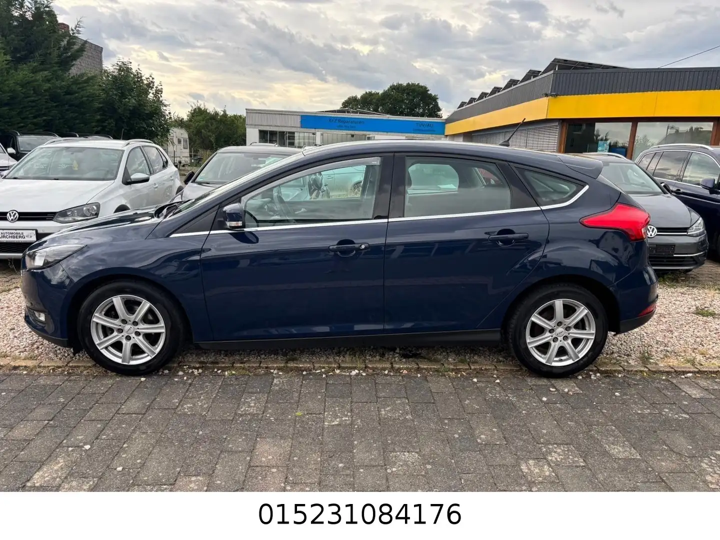 Ford Focus Lim. Cool & Connect+Parkhilfe+AHK+Garantie Azul - 2