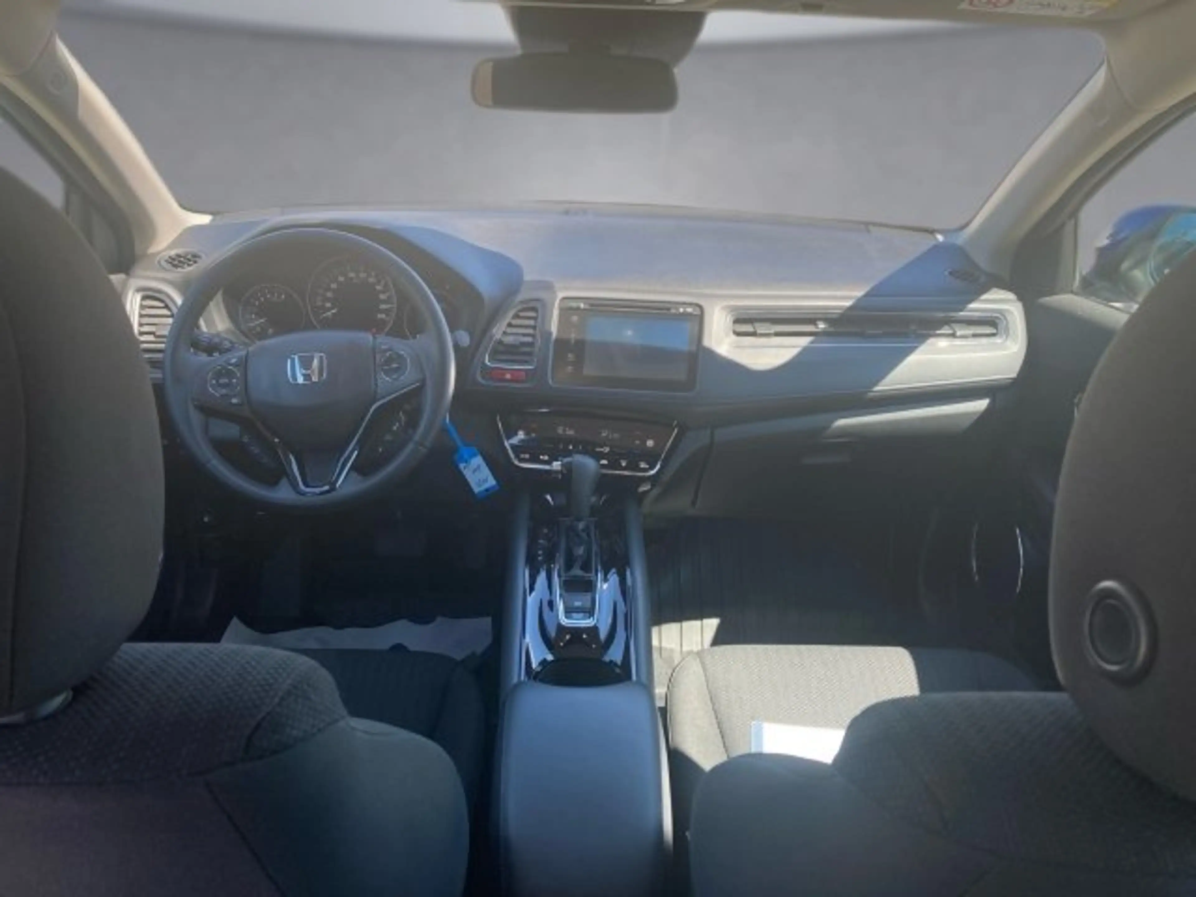 Honda HR-V 1,5 i-VTEC Eleg — photo 9