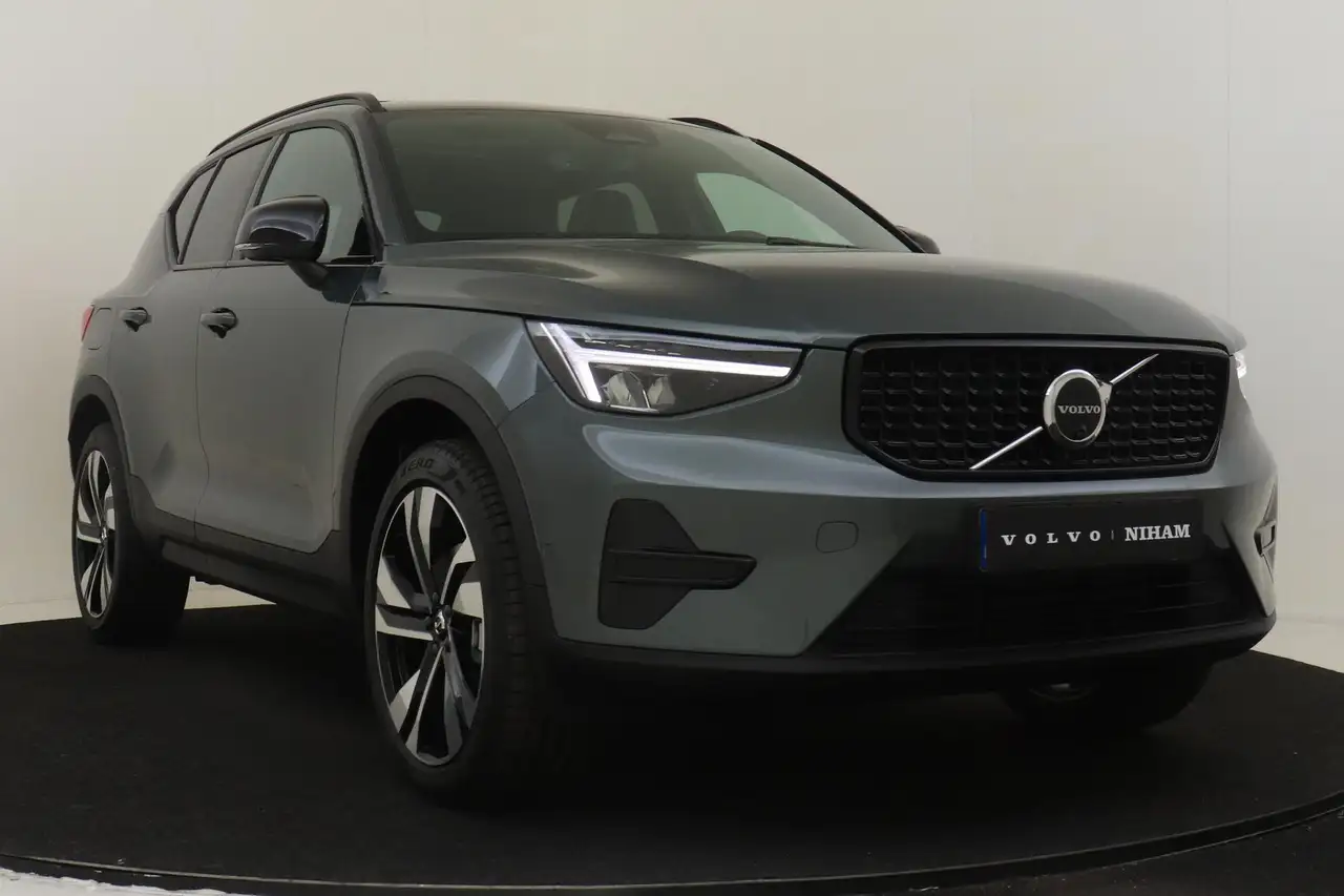 Volvo XC40 2026 — фото 11