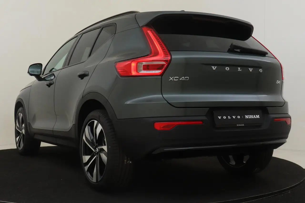 Volvo XC40 2026
