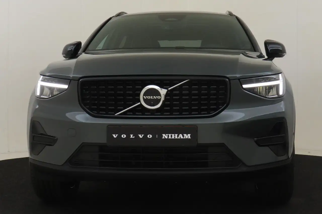Volvo XC40 2026 — фото 9