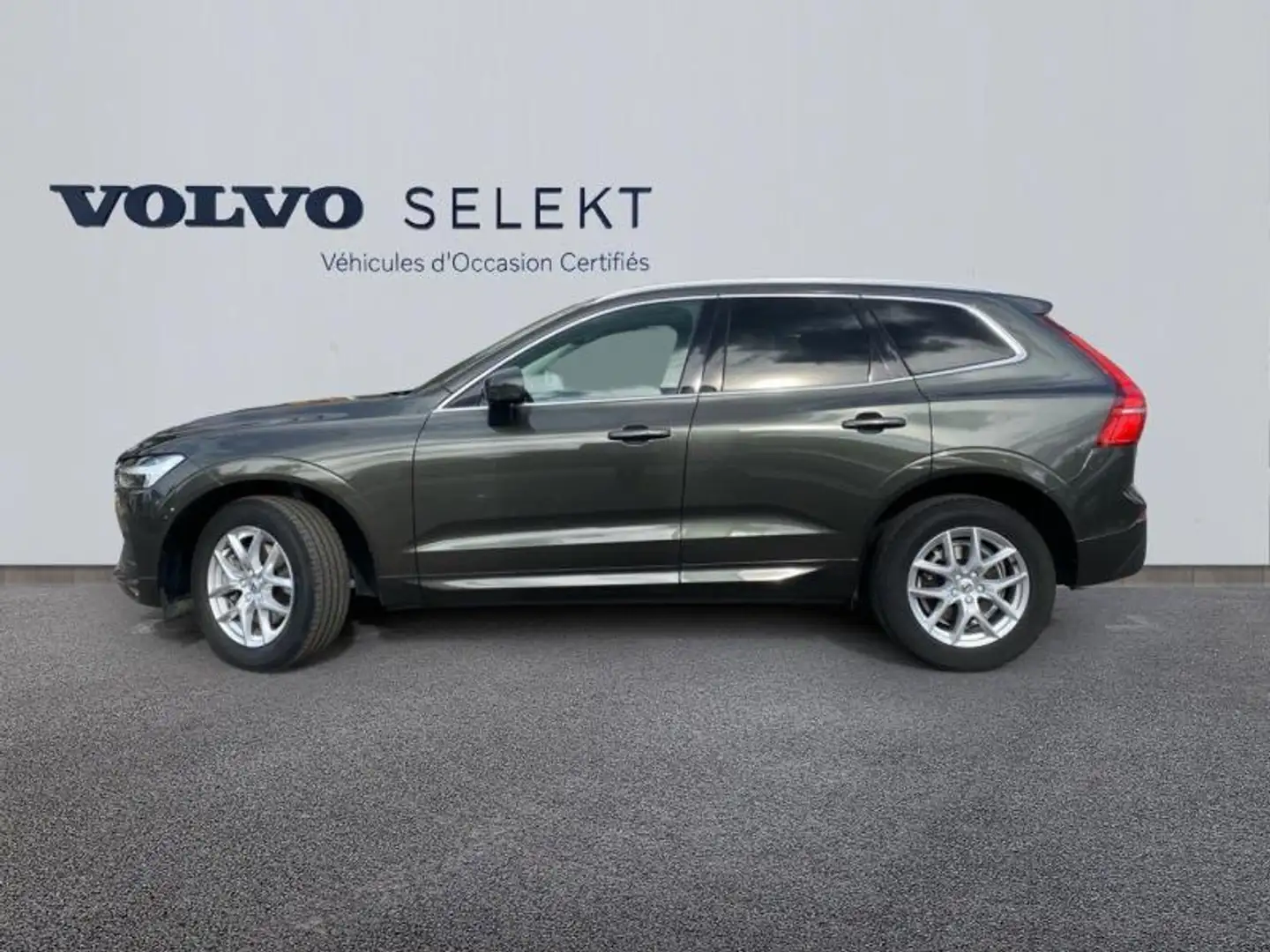Volvo XC60 B4 AdBlue 197ch Momentum Business Geartronic Gris - 2