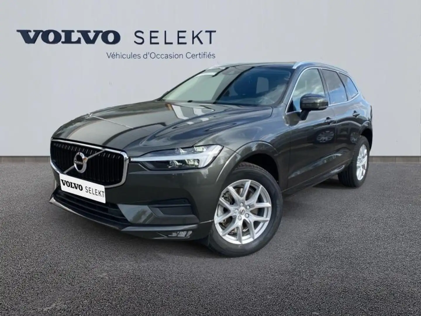 Volvo XC60 B4 AdBlue 197ch Momentum Business Geartronic Gris - 1