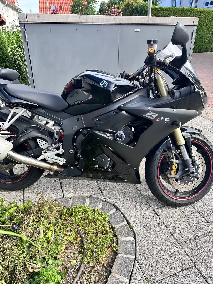 Yamaha YZF-R6 Schwarz - 2