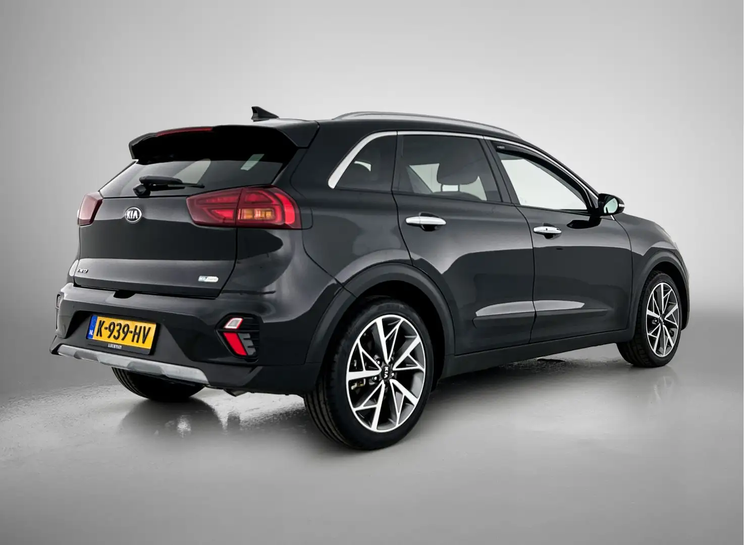 Kia Niro 1.6 GDi Hybrid ExecutiveLine | Leder | Automaat | Zwart - 2