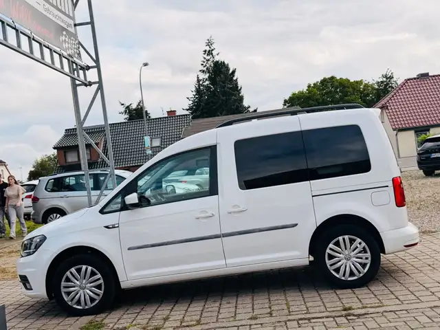 Volkswagen Caddy view 4