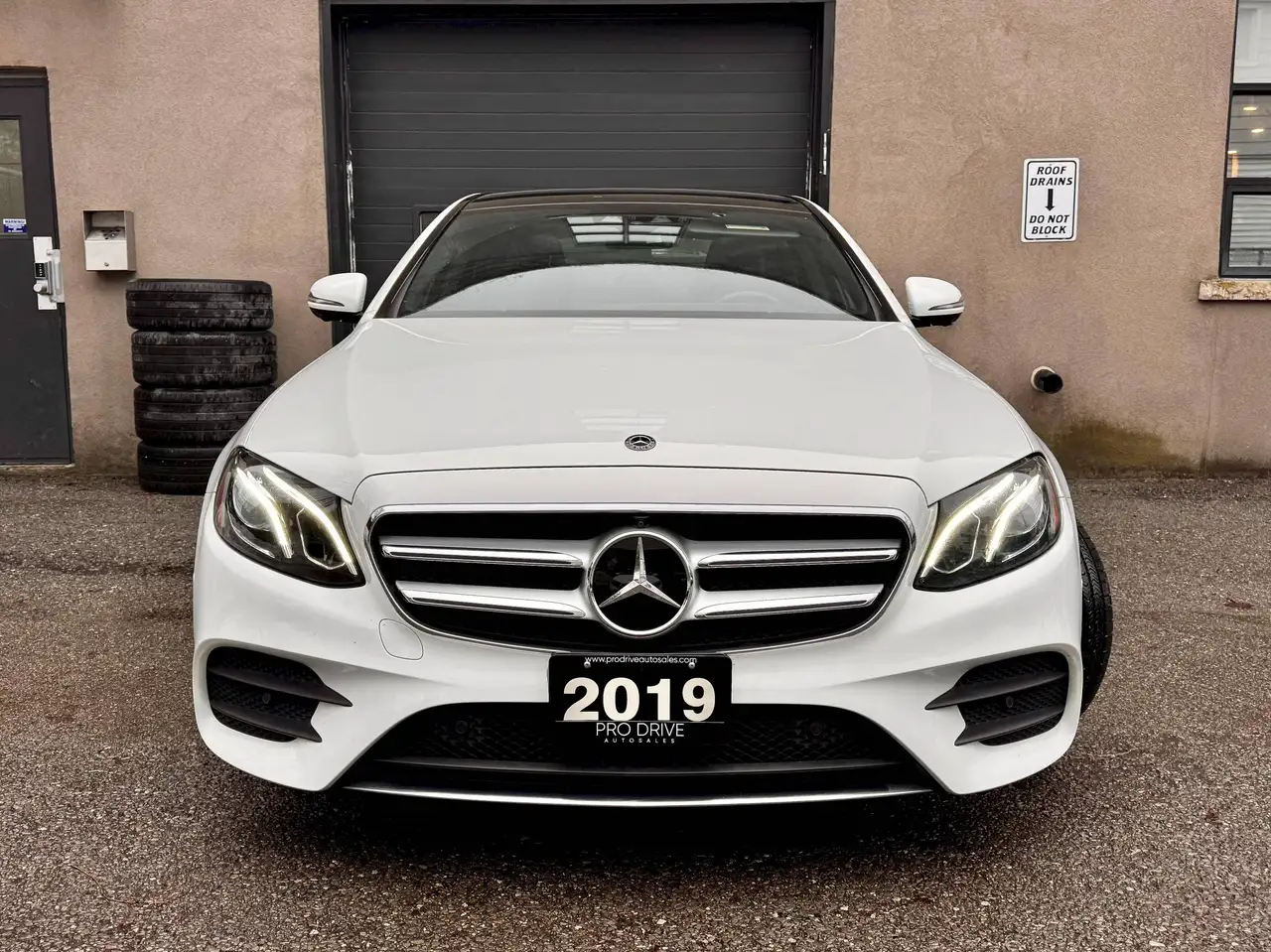 Mercedes-Benz E-Class fotografie Mercedes-Benz E-Class