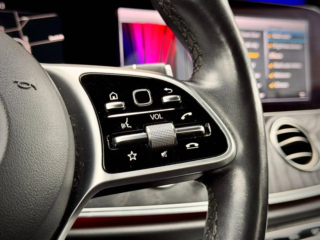 Mercedes-Benz E-Class fotografie Mercedes-Benz E-Class