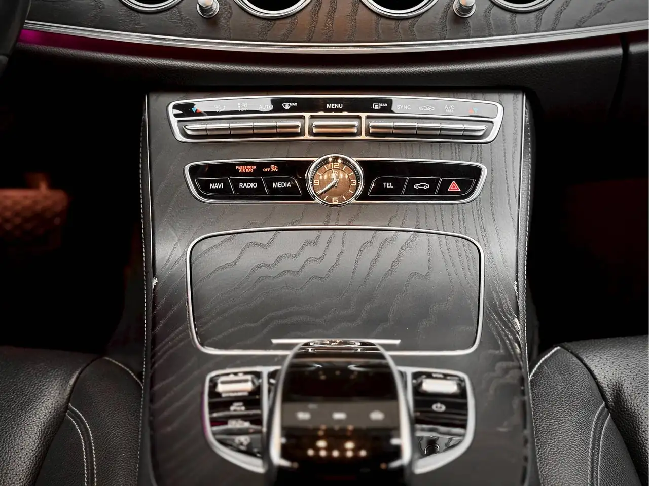 Mercedes-Benz E-Class fotografie Mercedes-Benz E-Class