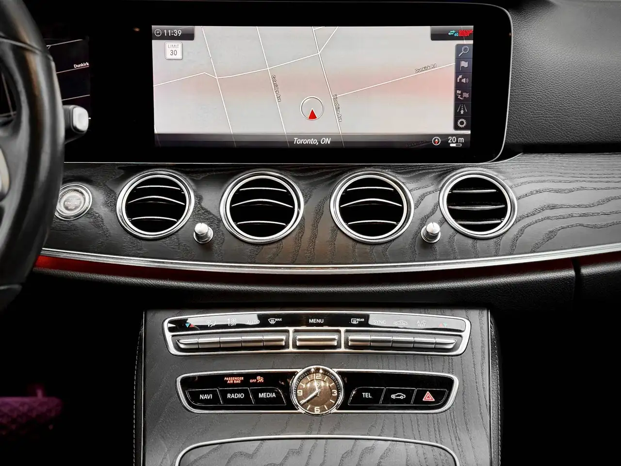 Mercedes-Benz E-Class fotografie Mercedes-Benz E-Class