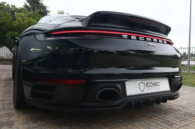 Porsche 992 view 10