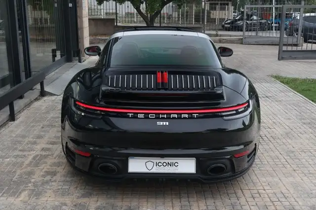 Porsche 992 view 9
