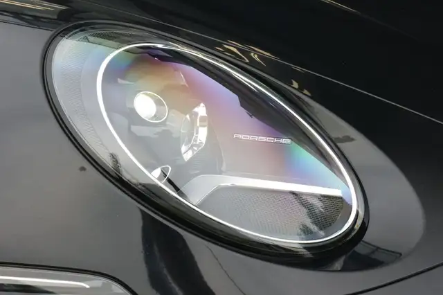 Porsche 992 view 5