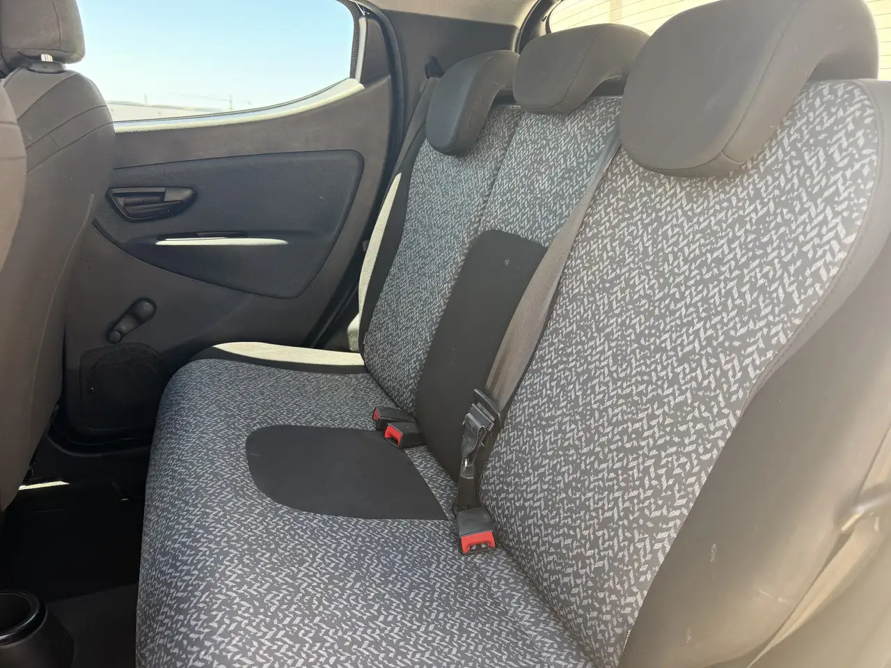 Lancia Ypsilon 2021 — фото 15