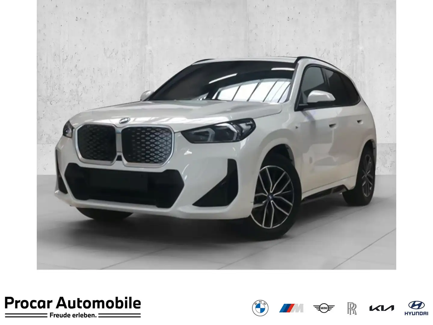BMW iX1 eDrive20 M Sport+HUD+ACC+AHK+NAVI+LED+SHZ+PA+uvm. Weiß - 1